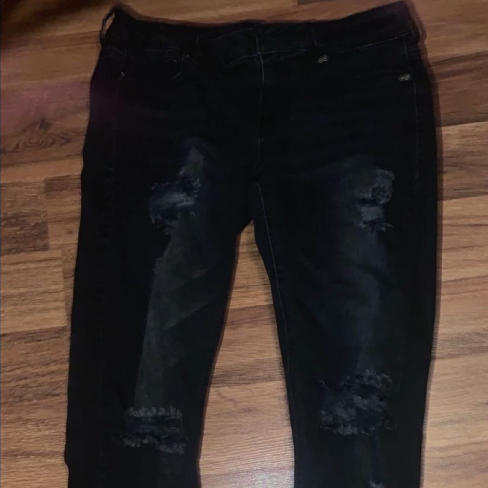 Maurices black ripped up skinny jeans